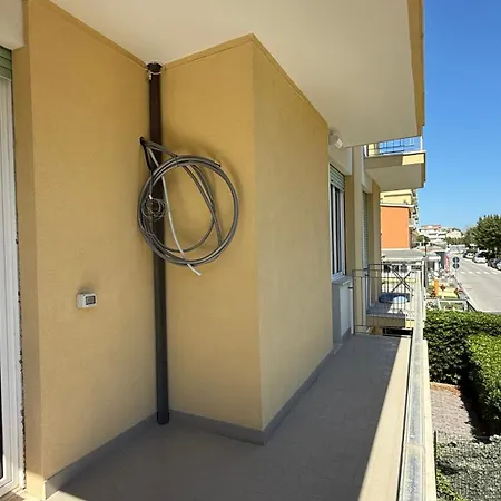 F009 - Fano, Nuovo A Due Passi Dal Mare Apartment *